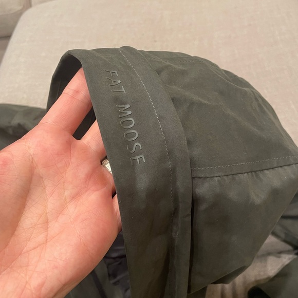Fat Moose Light Jacket In Army Green. Waterproof / Windproof - Picture 4 of 9